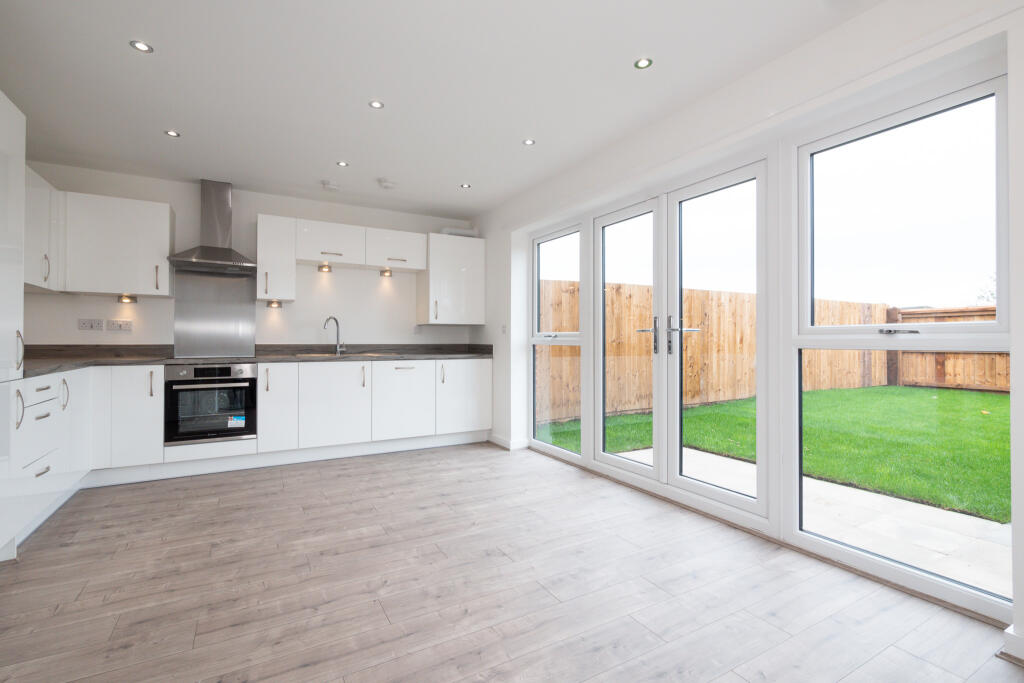 3 bedroom house at The Gateway - Image 26