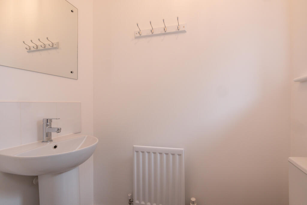 3 bedroom house at The Gateway - Image 25