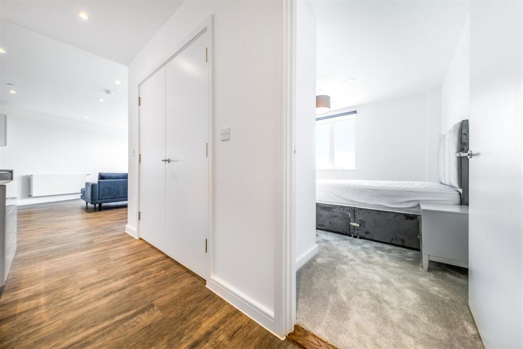 1 bedroom apartment at Fresh Wharf - Image 7