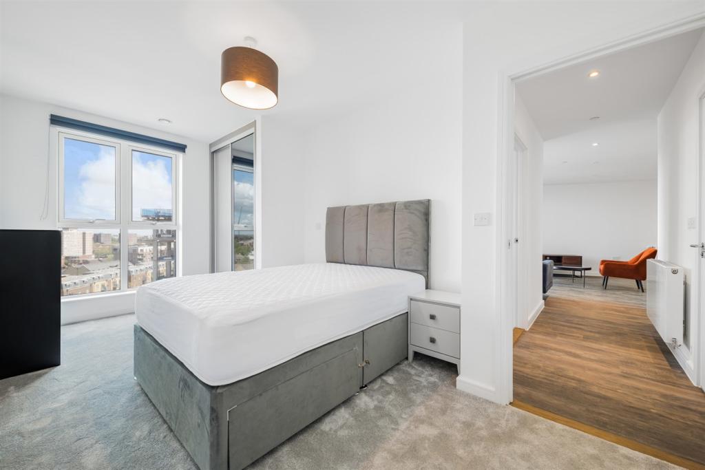 2 bedroom apartment at Fresh Wharf