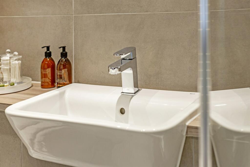 1 bedroom apartment at Fresh Wharf