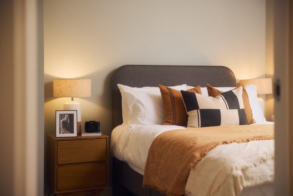 Studio apartment at Aston Place - Image 9