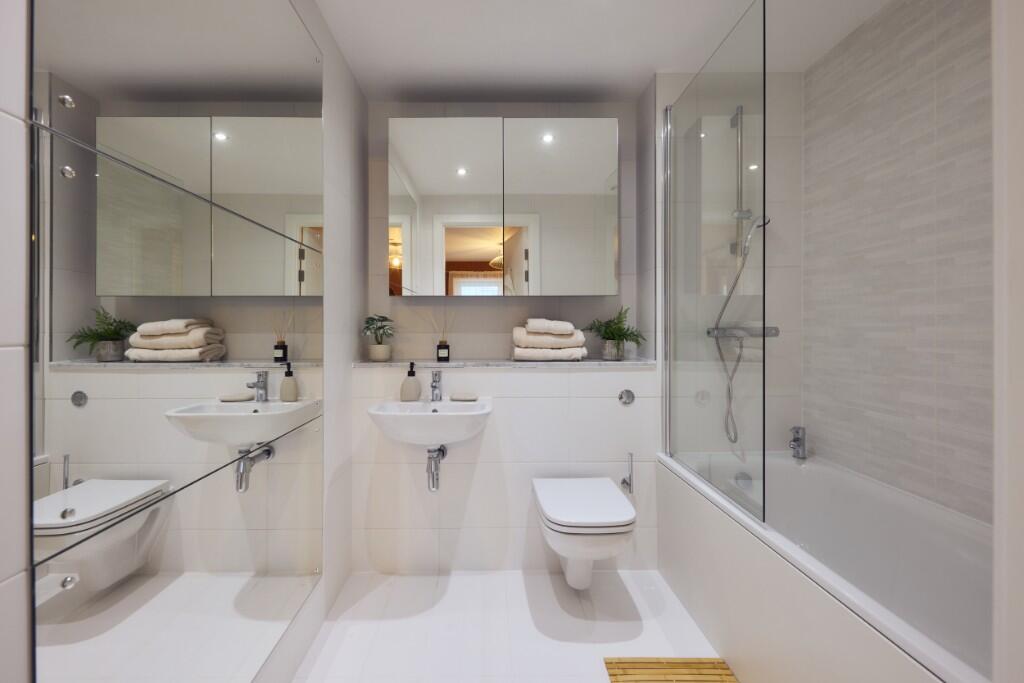 2 bedroom apartment at Aston Place - Image 7