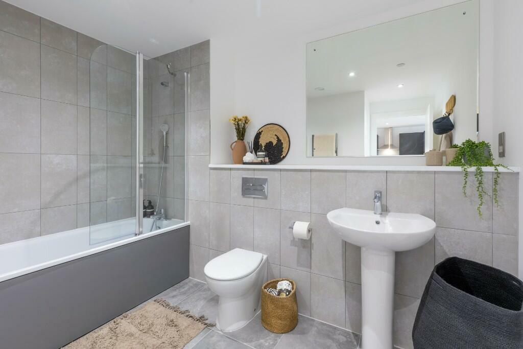 1 bedroom apartment at Hairpin House - Image 15