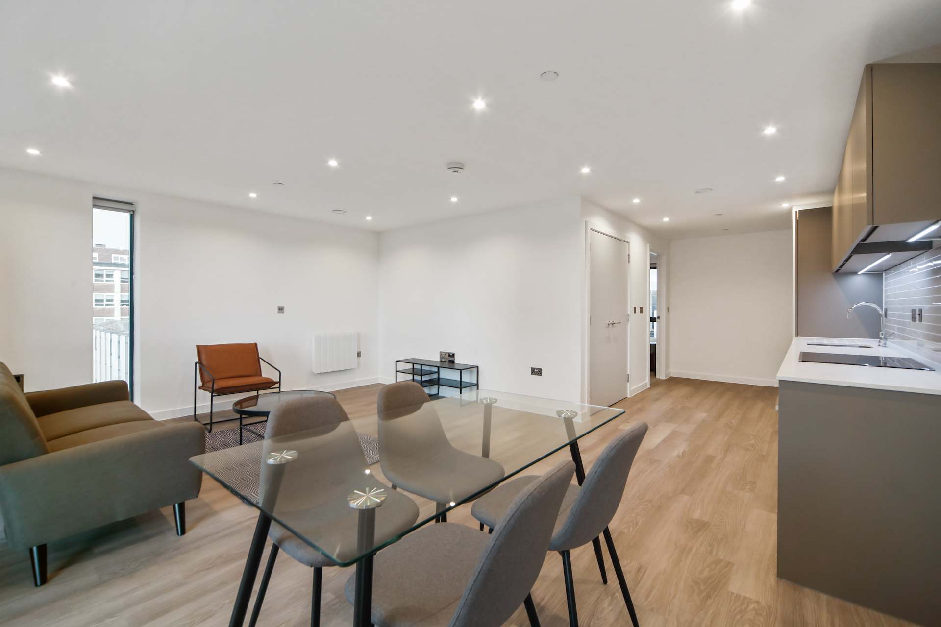 3 bedroom apartment at Landrow Place - Image 11