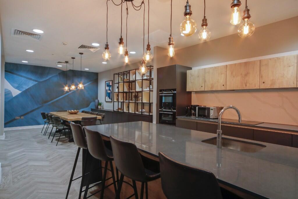 3 bedroom apartment at Landrow Place - Image 16