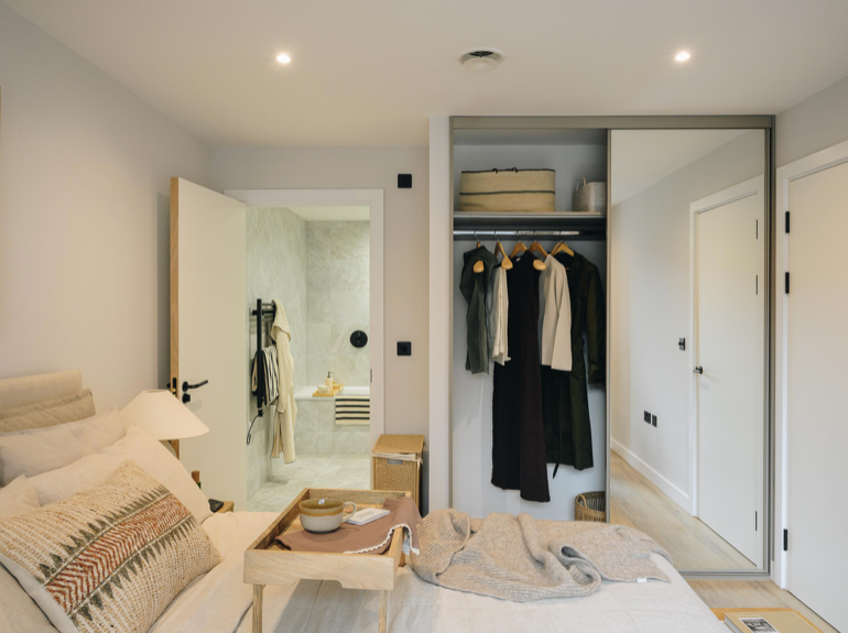 1 bedroom apartment at One Eastside - Image 6