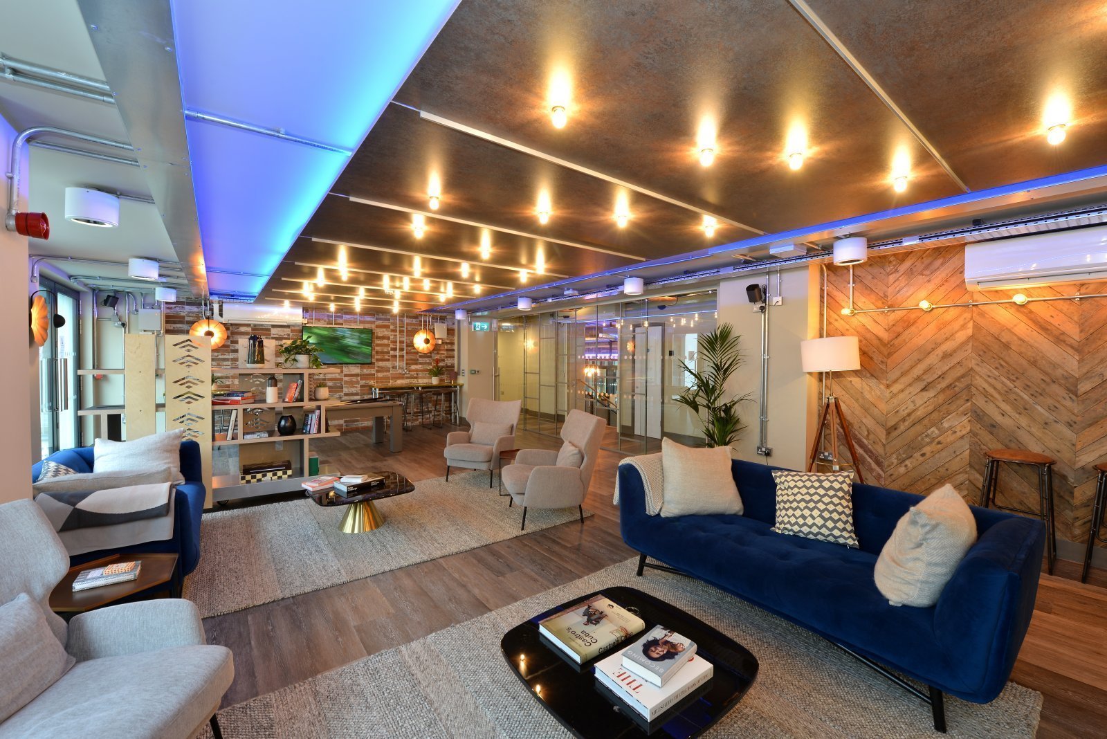 1 bedroom apartment at The Forum - Image 10