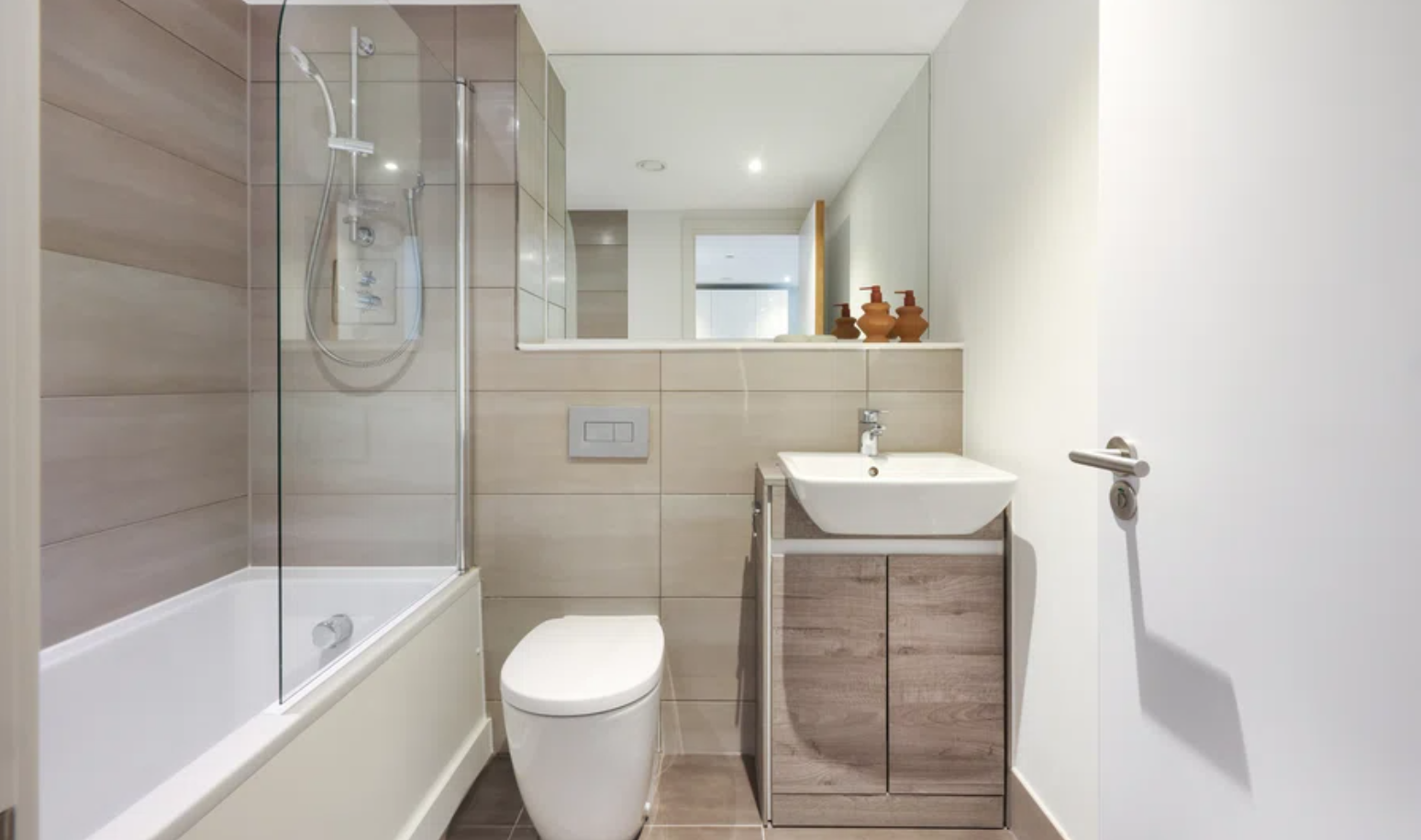 1 bedroom apartment at The Lansdowne - Image 19