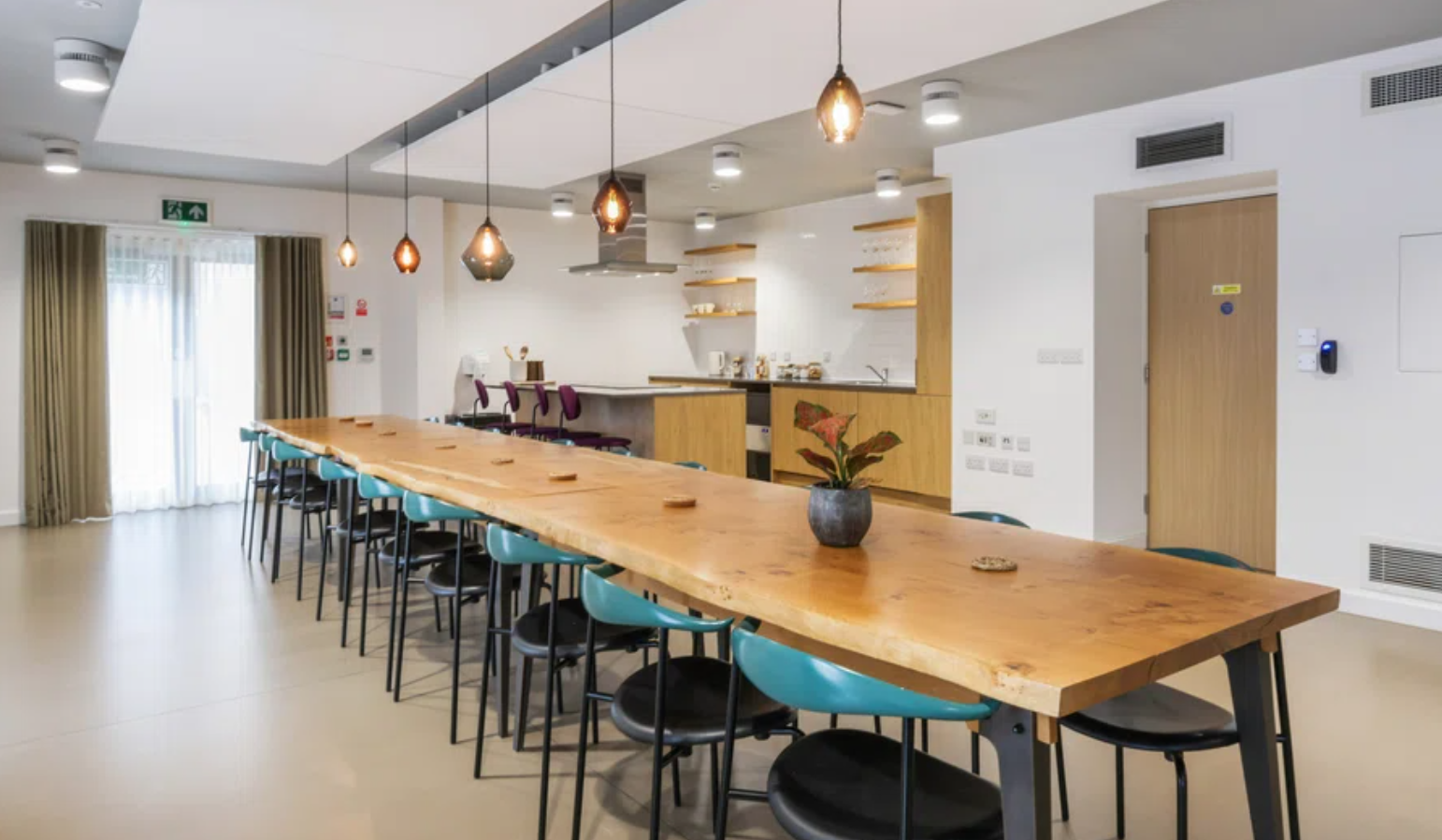 2 bedroom apartment at The Lansdowne - Image 24