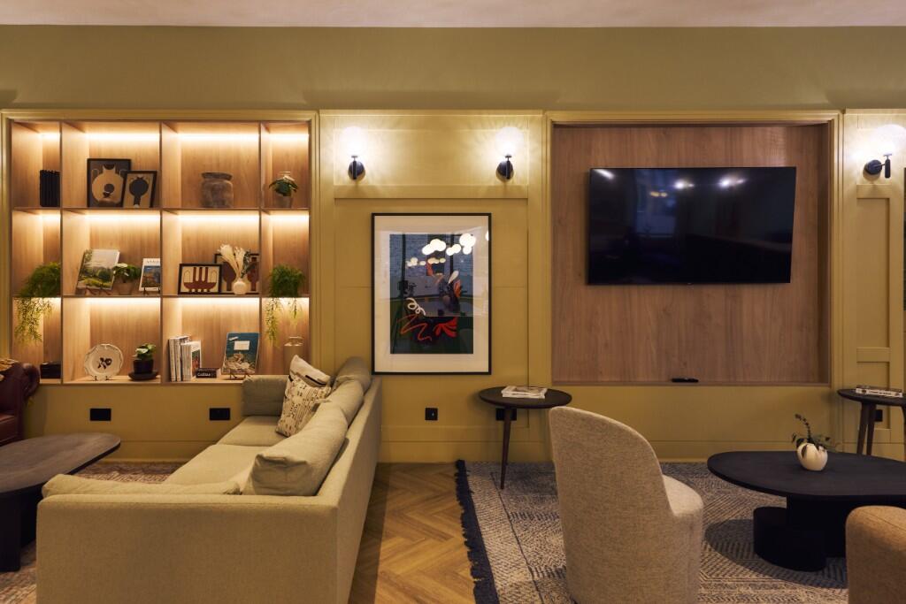 2 bedroom apartment at U&A - Image 9