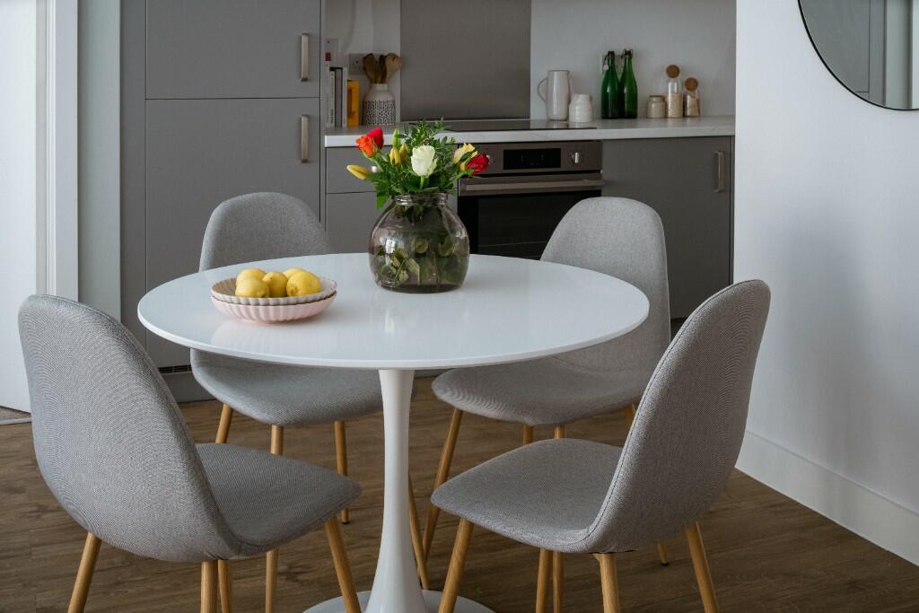 2 bedroom apartment at U&A - Image 13