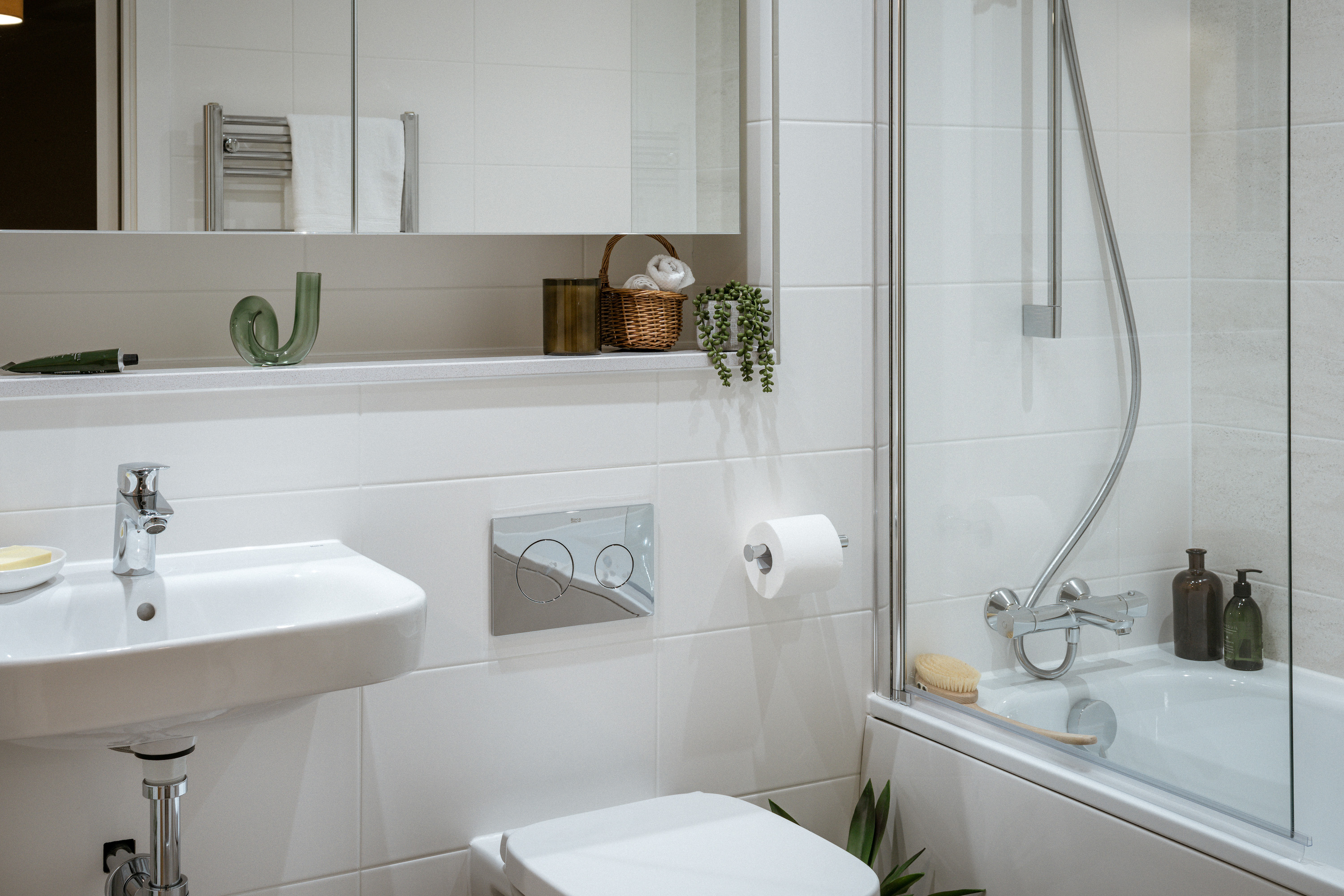 2 bedroom apartment at U&A - Image 25