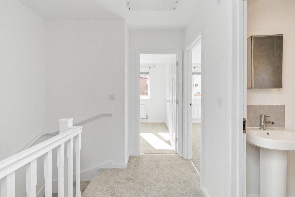 3 bedroom house at Spinning Fields - Image 8