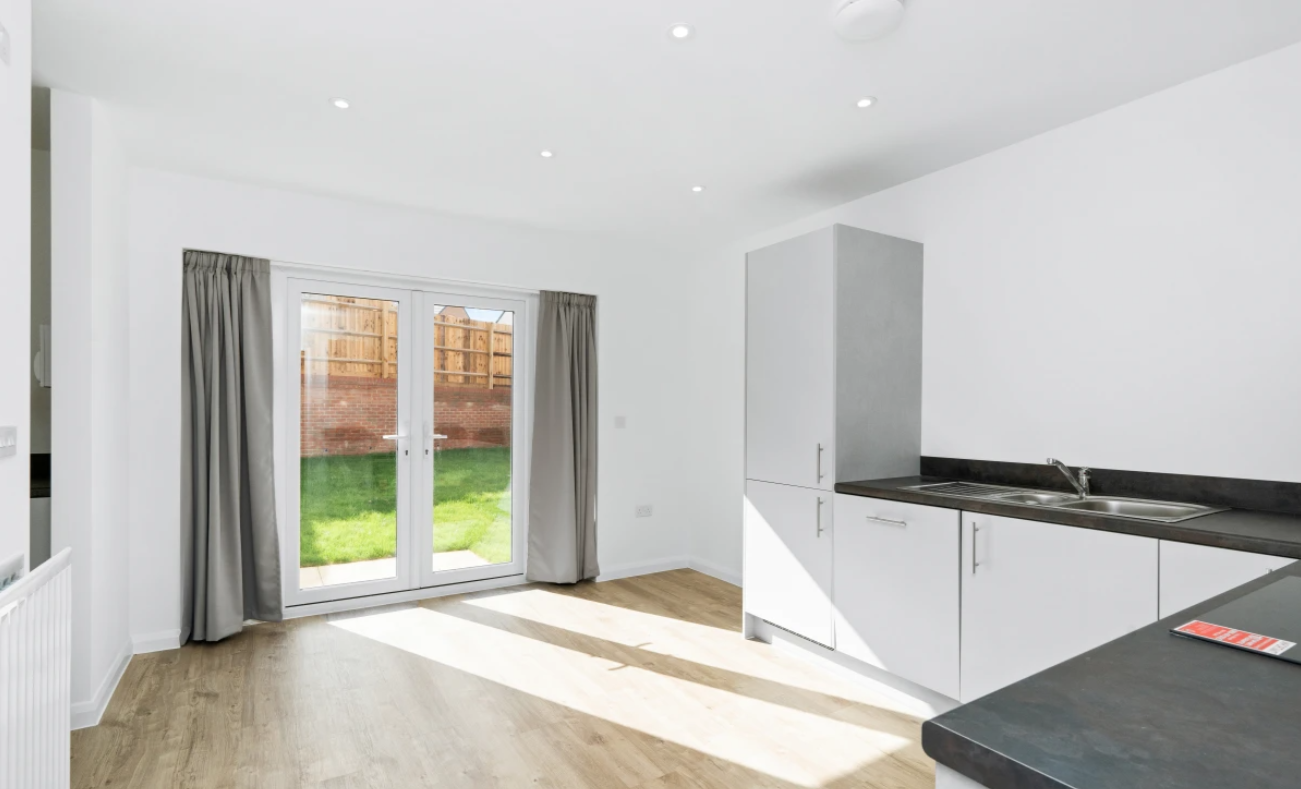 3 bedroom house at Spinning Fields - Image 12