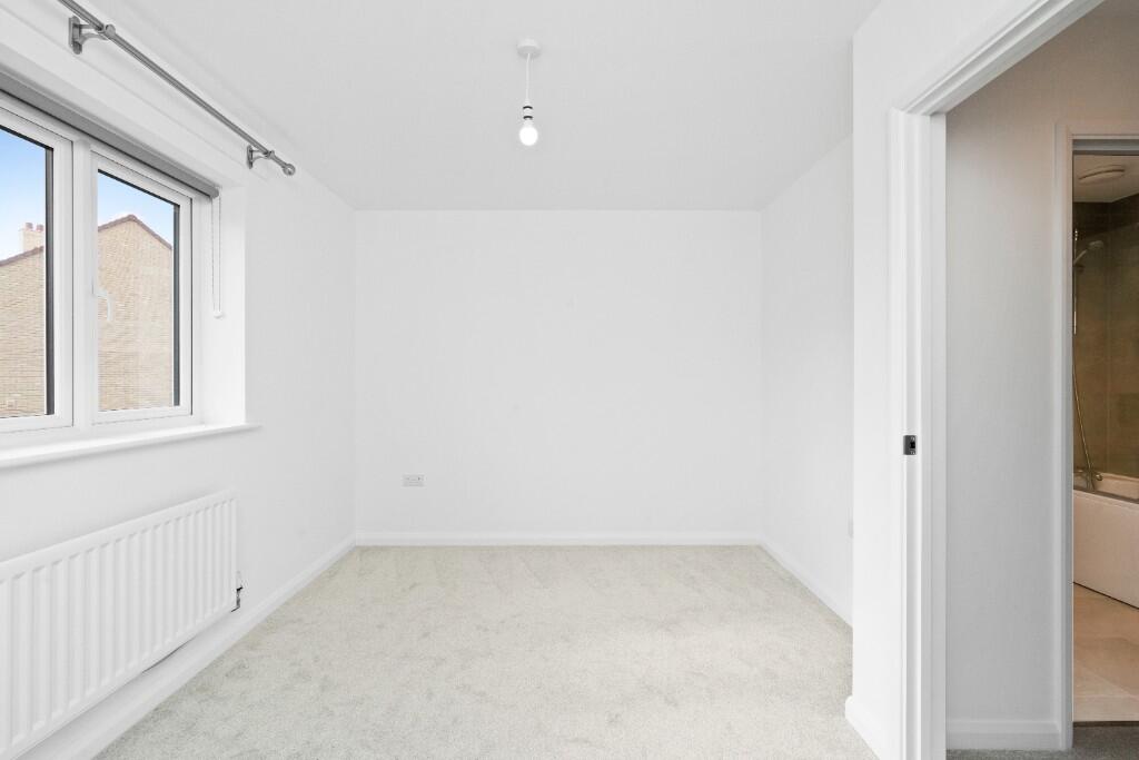 2 bedroom apartment at Spinning Fields - Image 3