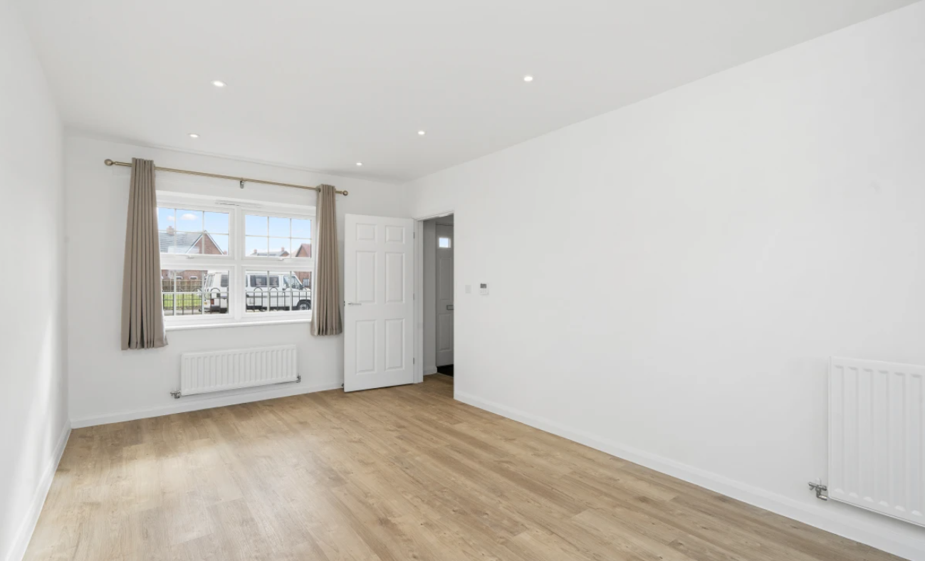 3 bedroom house at Spinning Fields - Image 5