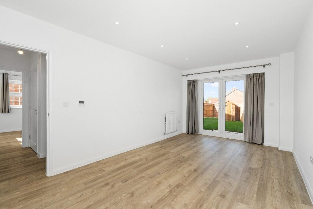 3 bedroom house at Spinning Fields - Image 13