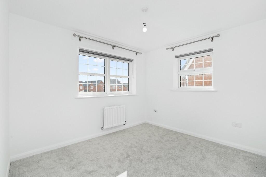 3 bedroom house at Spinning Fields - Image 14