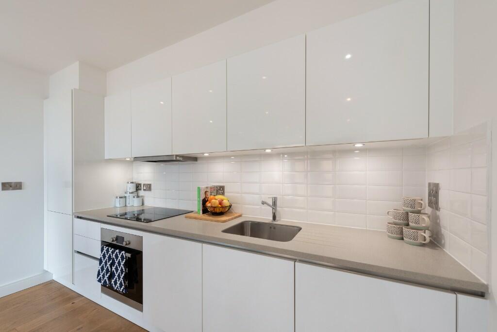 3 bedroom apartment at Wembley Central - Image 6