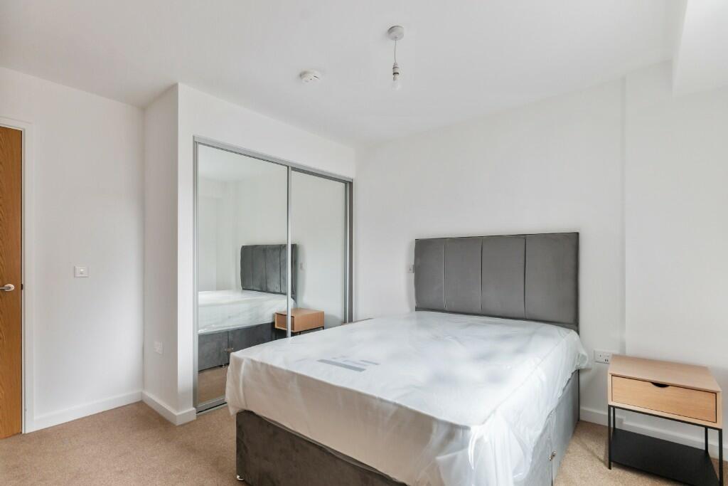2 bedroom apartment at The Blockhouse - Image 10