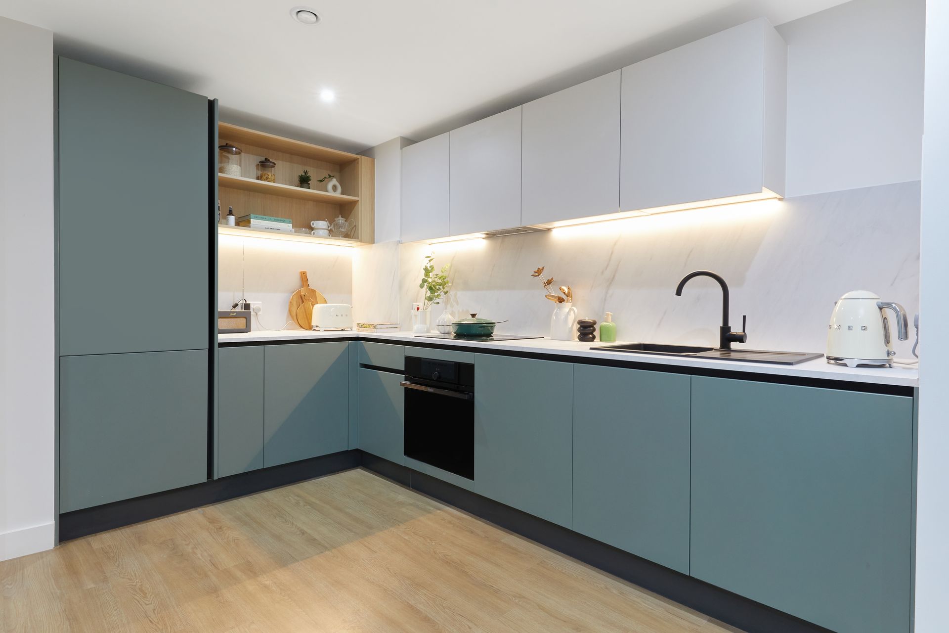 2 bedroom apartment at Stafford Yard - Image 19