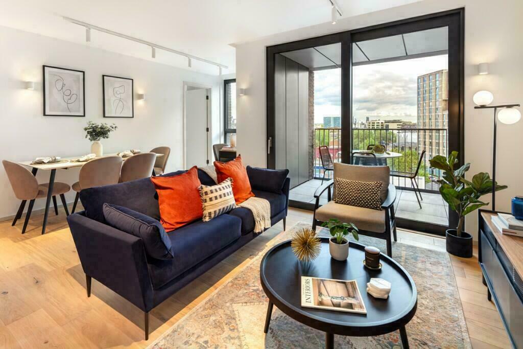 2 bedroom apartment at Author King's Cross - Image 19