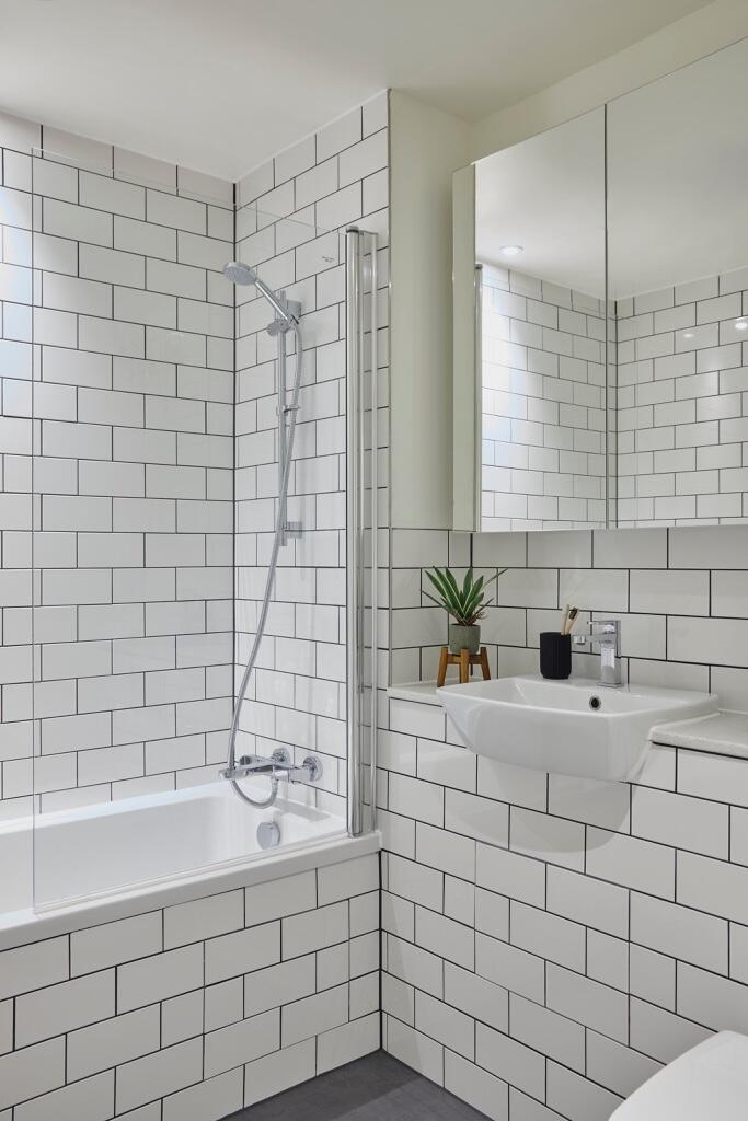 2 bedroom apartment at PLATFORM_CARDIFF - Image 15