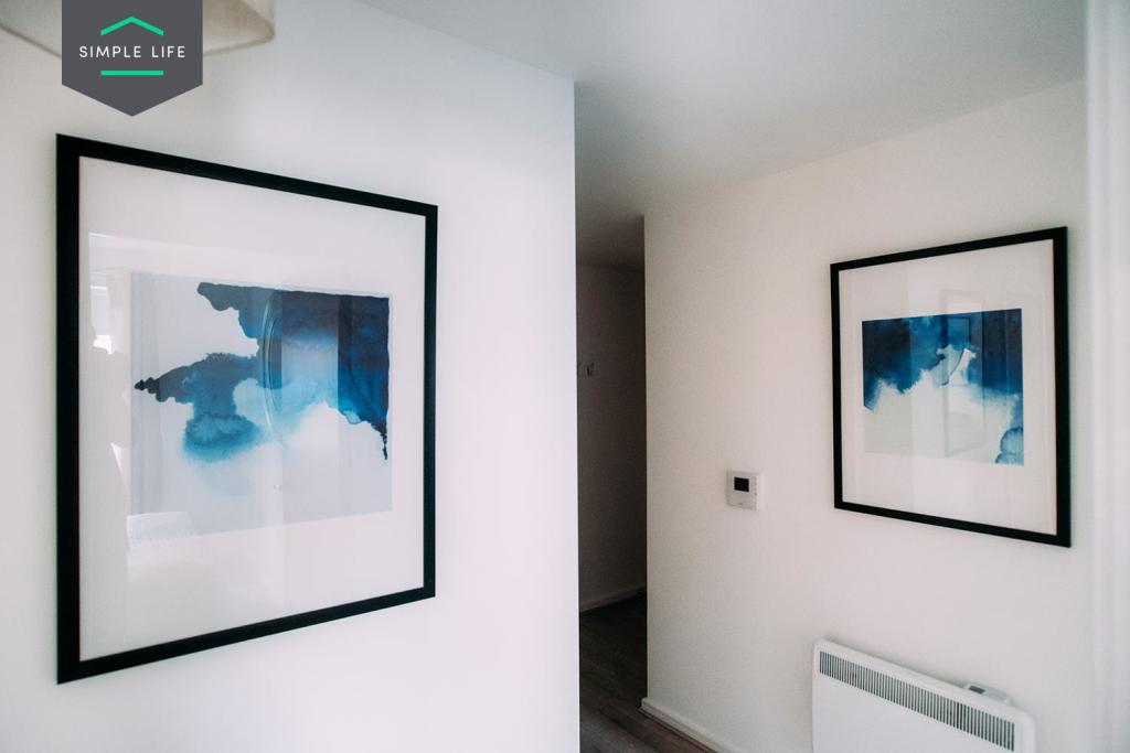 2 bedroom apartment at Earle Street - Image 2