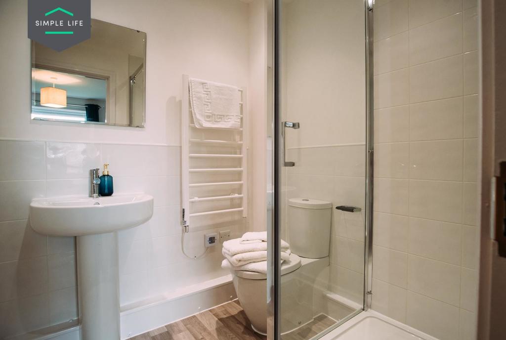 2 bedroom apartment at Earle Street - Image 20