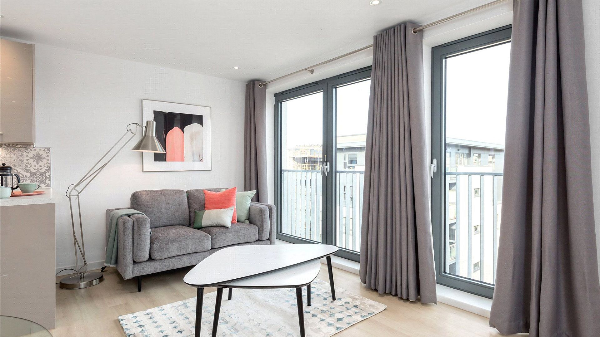 4 bedroom apartment at Lochrin Quay - Image 9