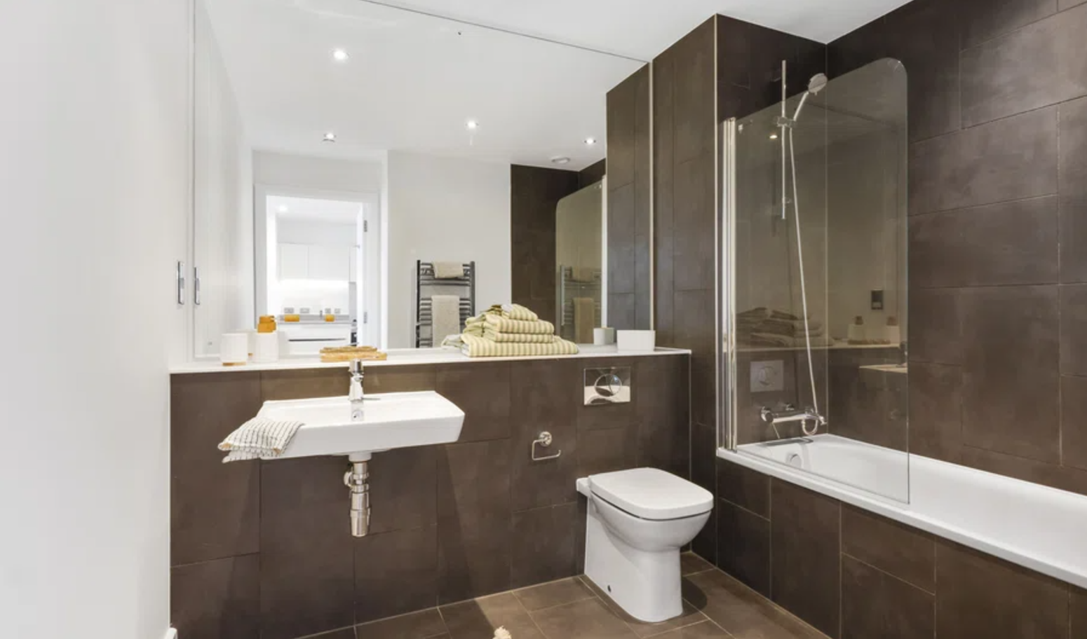 1 bedroom apartment at The Kell - Image 19