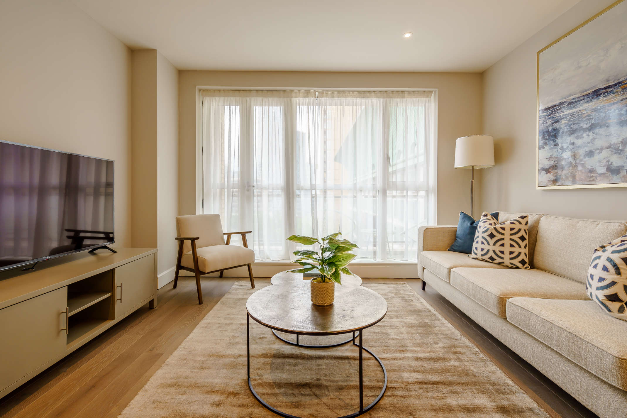 2 bedroom apartment at Circus Apartments - Image 1