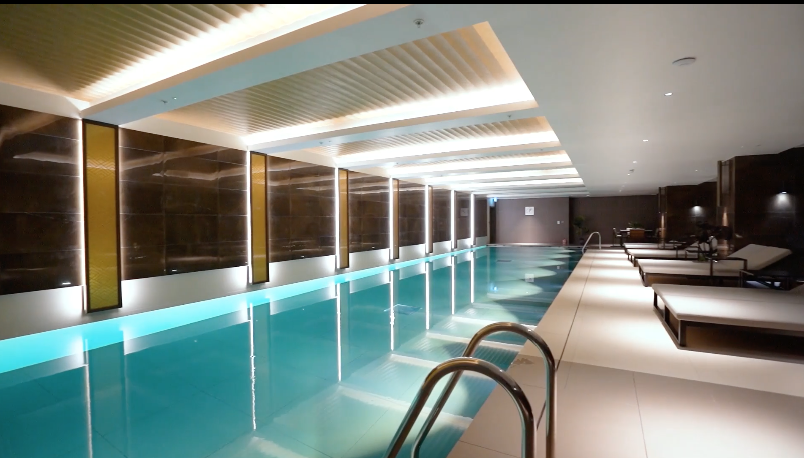 2 bedroom apartment at Garrett Mansions - Image 13