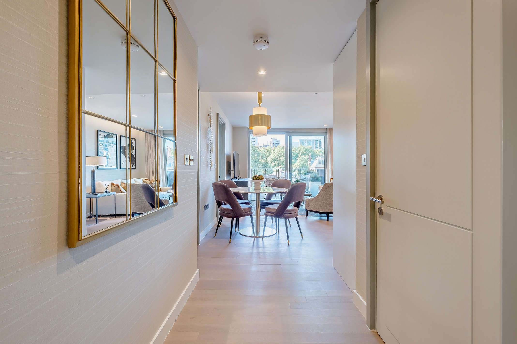 2 bedroom apartment at Garrett Mansions - Image 25