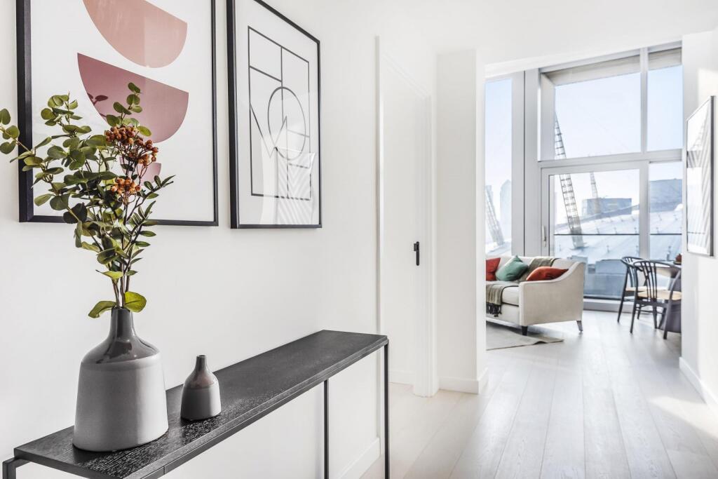 2 bedroom apartment at Upper Riverside - Image 7