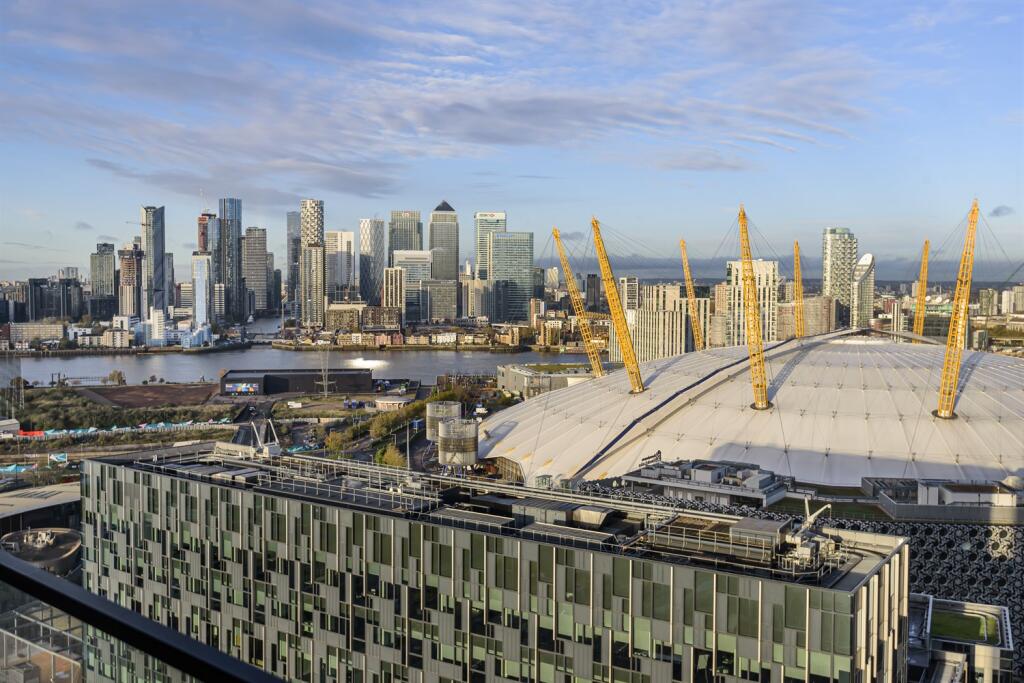 2 bedroom apartment at Upper Riverside - Image 28