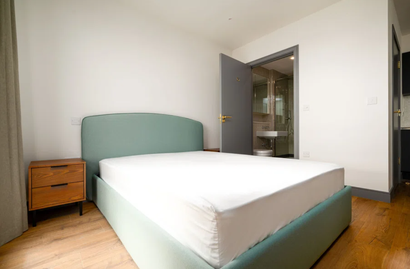 Studio apartment at The Gessner - Image 11