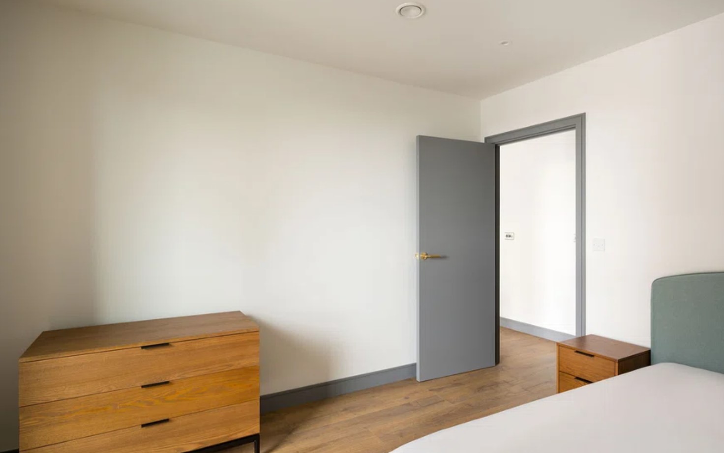 1 bedroom apartment at The Gessner - Image 9