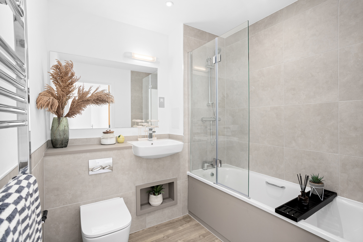 2 bedroom apartment at L&Q at Hayes Village