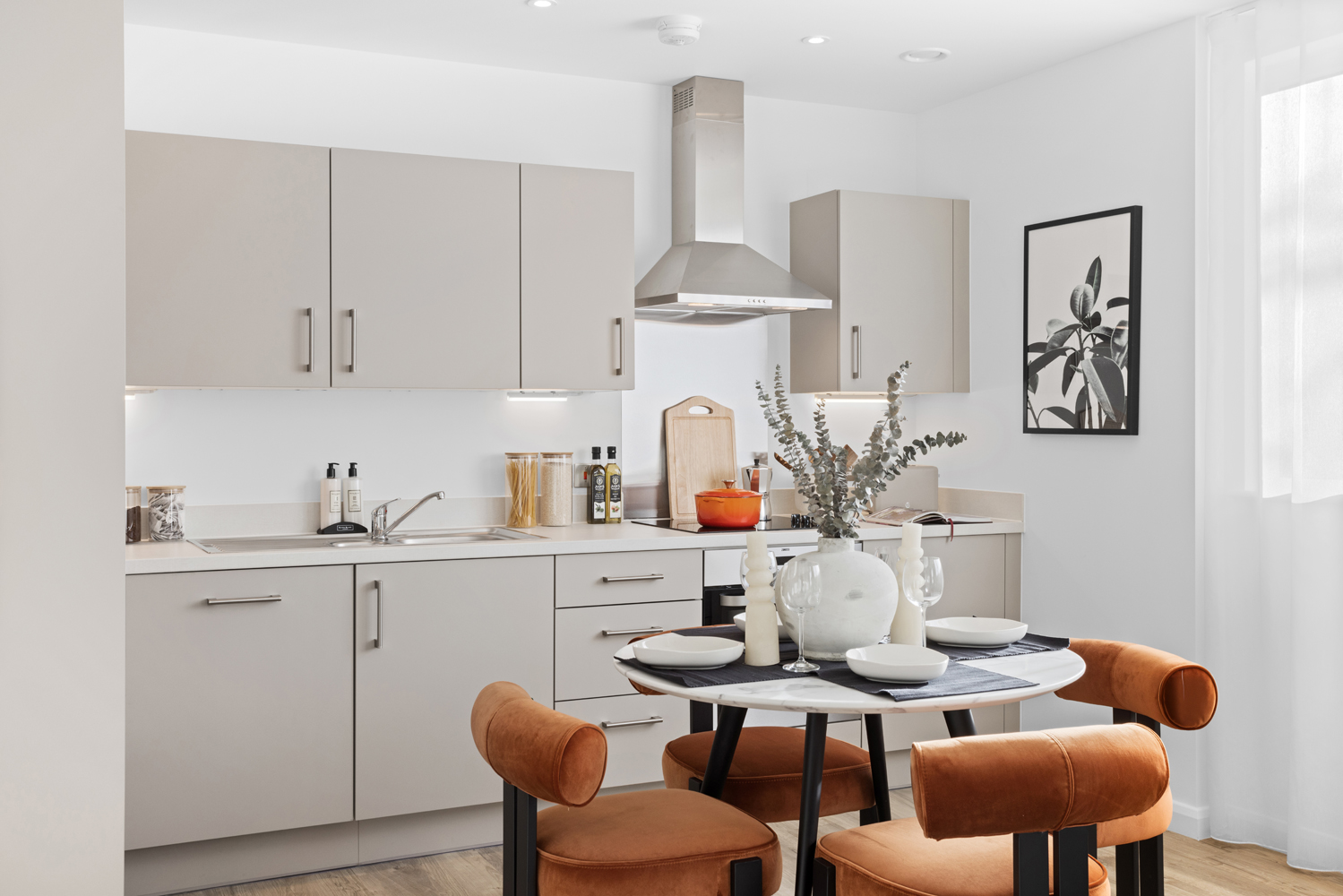 1 bedroom apartment at L&Q at Hayes Village - Image 5