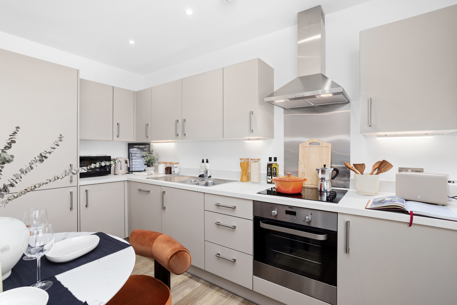 1 bedroom apartment at L&Q at Hayes Village - Image 6