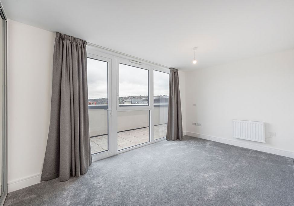 2 bedroom duplex at Howard Court - Image 22