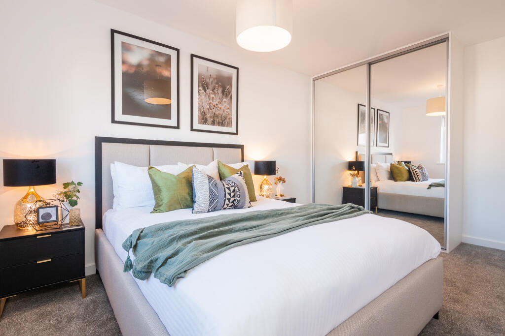 3 bedroom house at Isleport Grove - Image 10