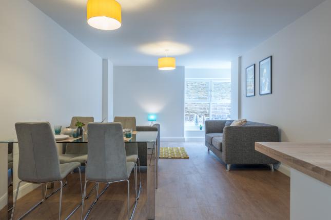 Studio apartment at Clarendon Quarter - Image 3