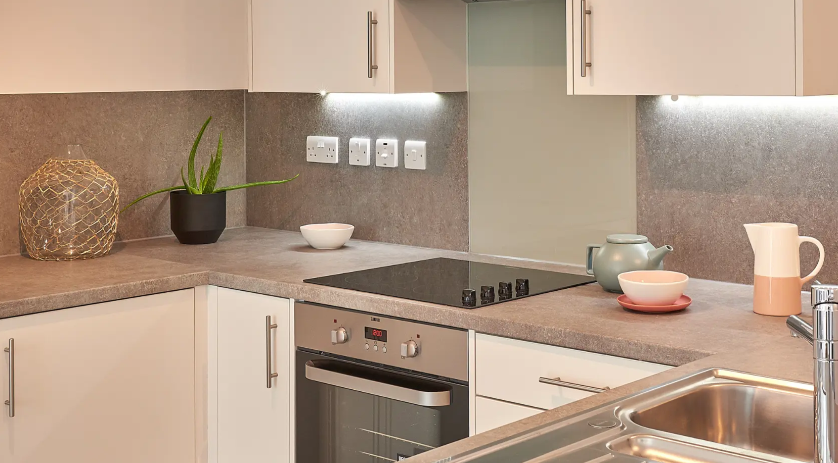 1 bedroom apartment at The Wullcomb - Image 3