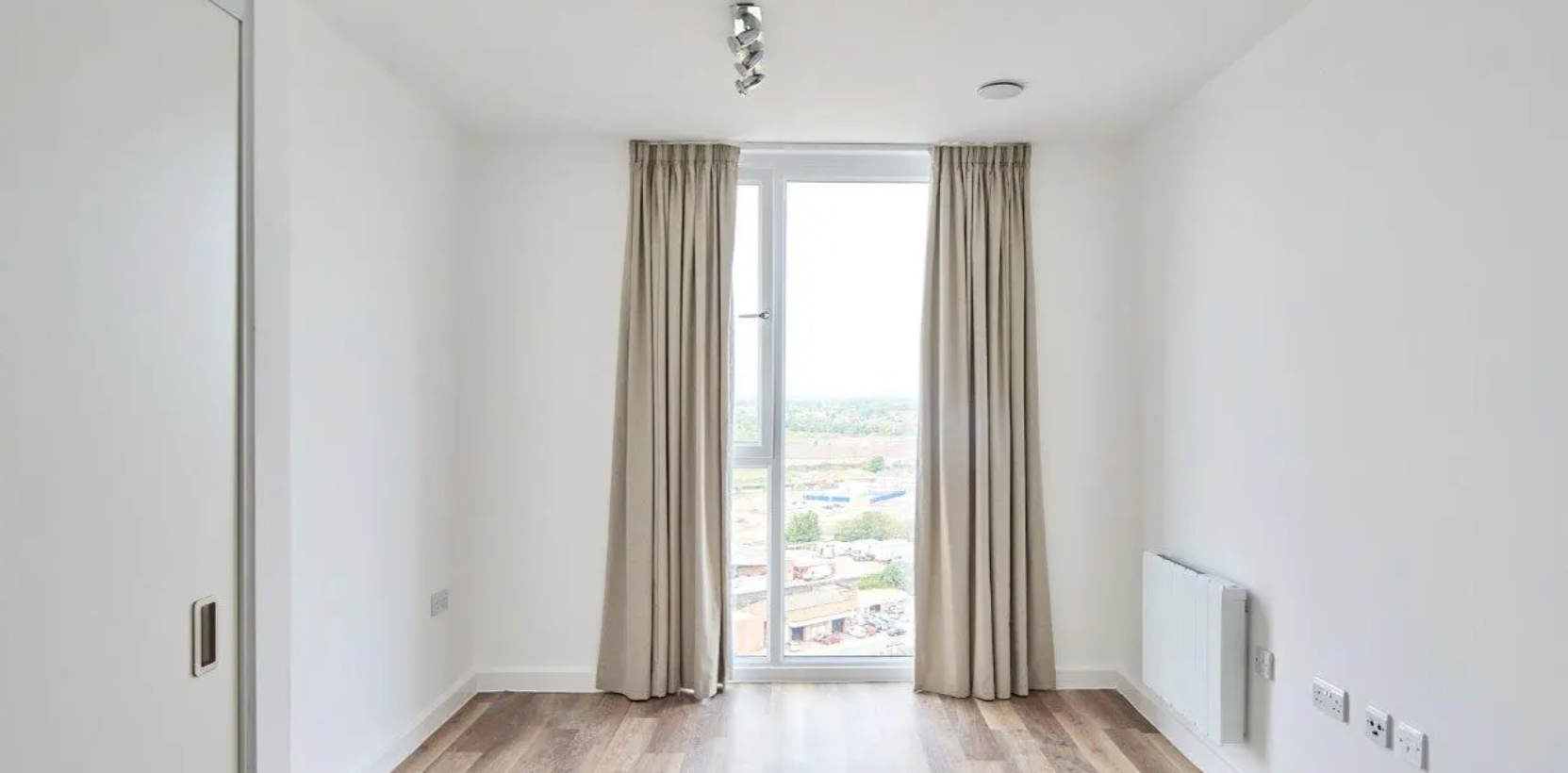 1 bedroom apartment at The Wullcomb - Image 4