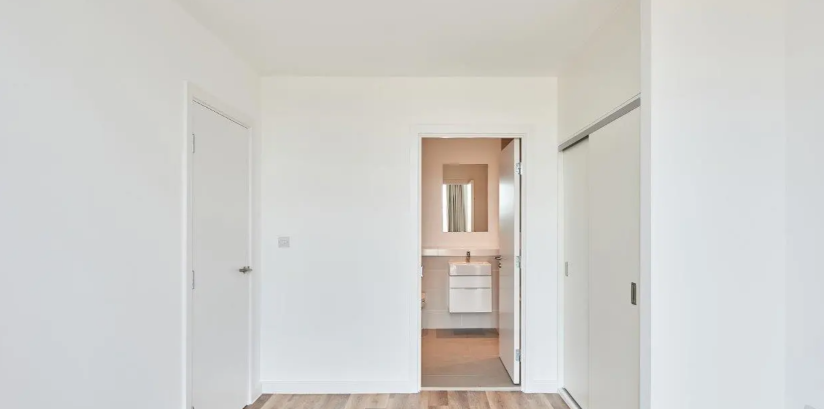 1 bedroom apartment at The Wullcomb - Image 18