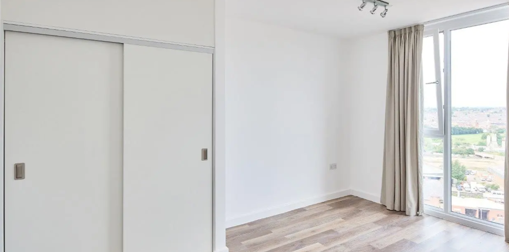 1 bedroom apartment at The Wullcomb - Image 15