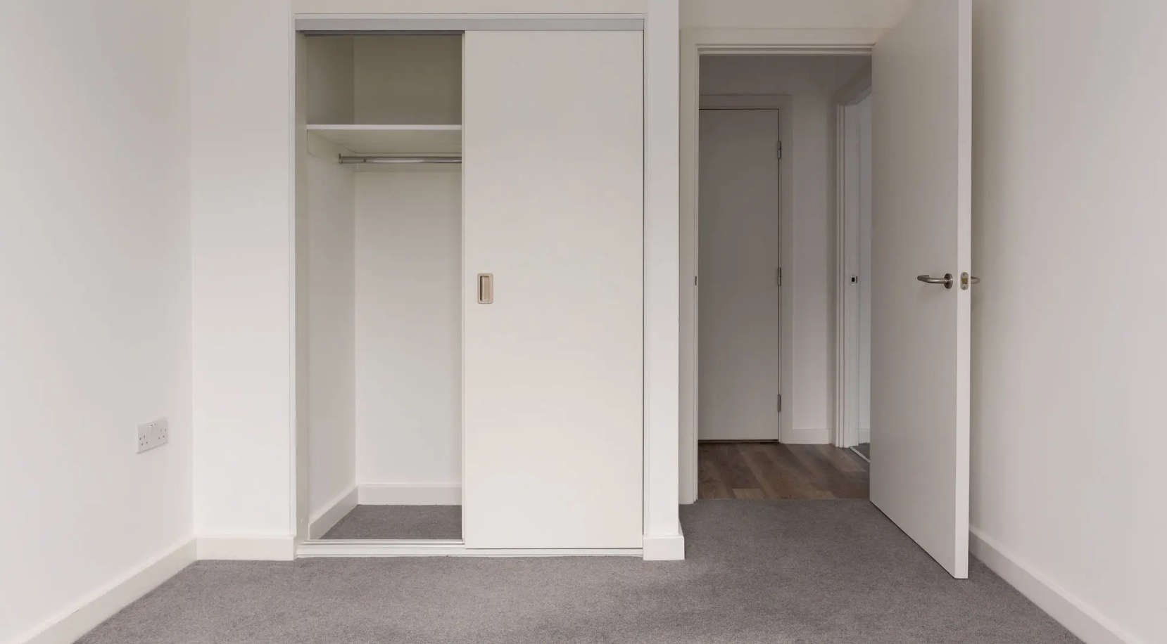 2 bedroom apartment at The Wullcomb - Image 2